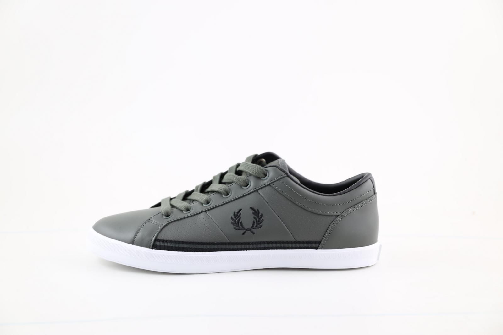 Fred Perry Sneackers Kaki hommes (Field - B4331 T18) - Marques à Suivre