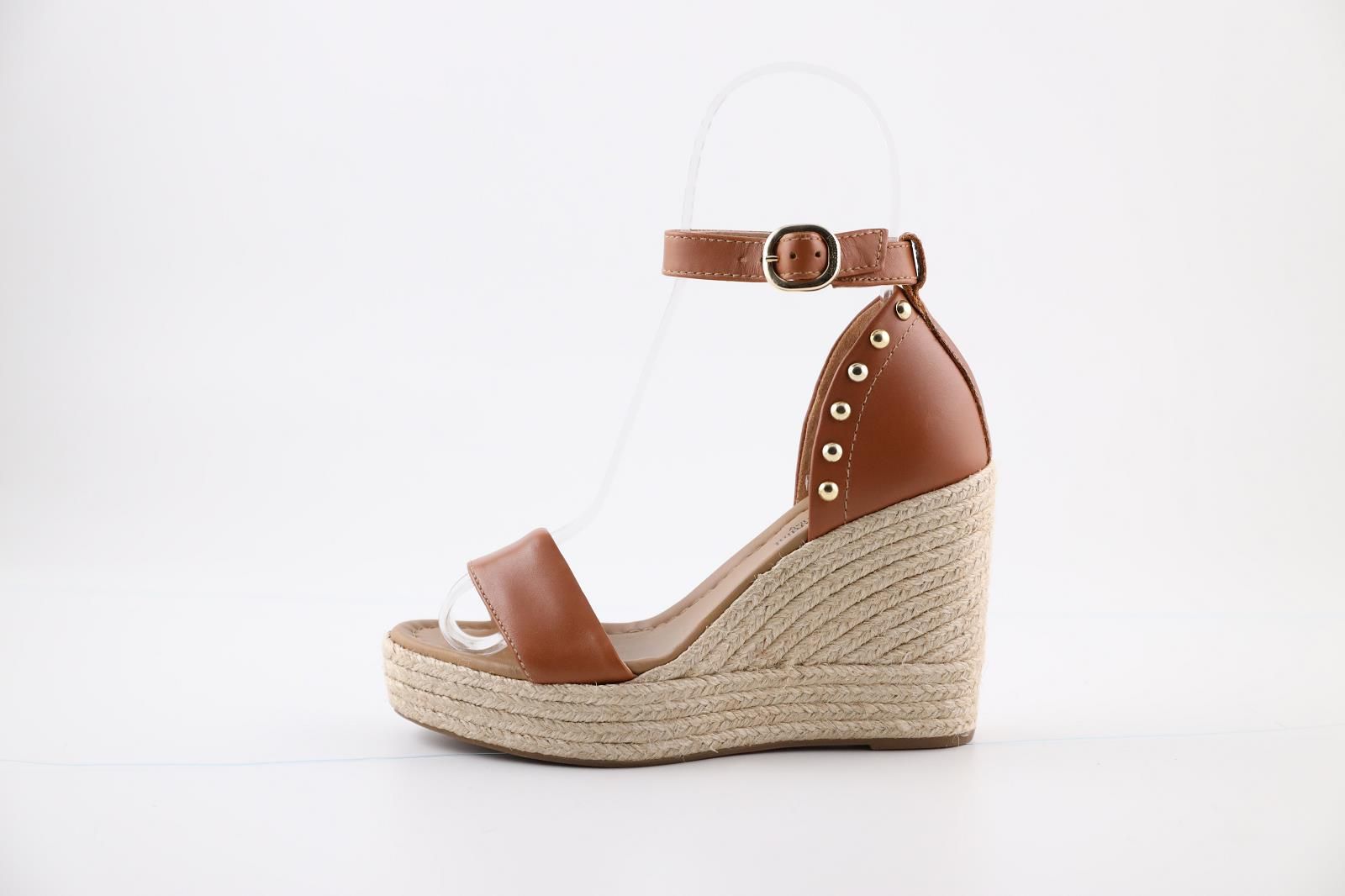 nero giardini sandales compensées