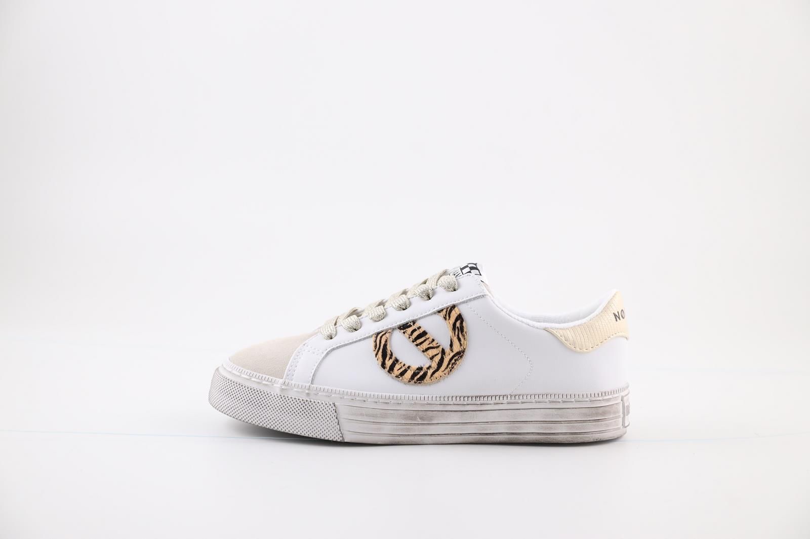 no name blanche a scratch